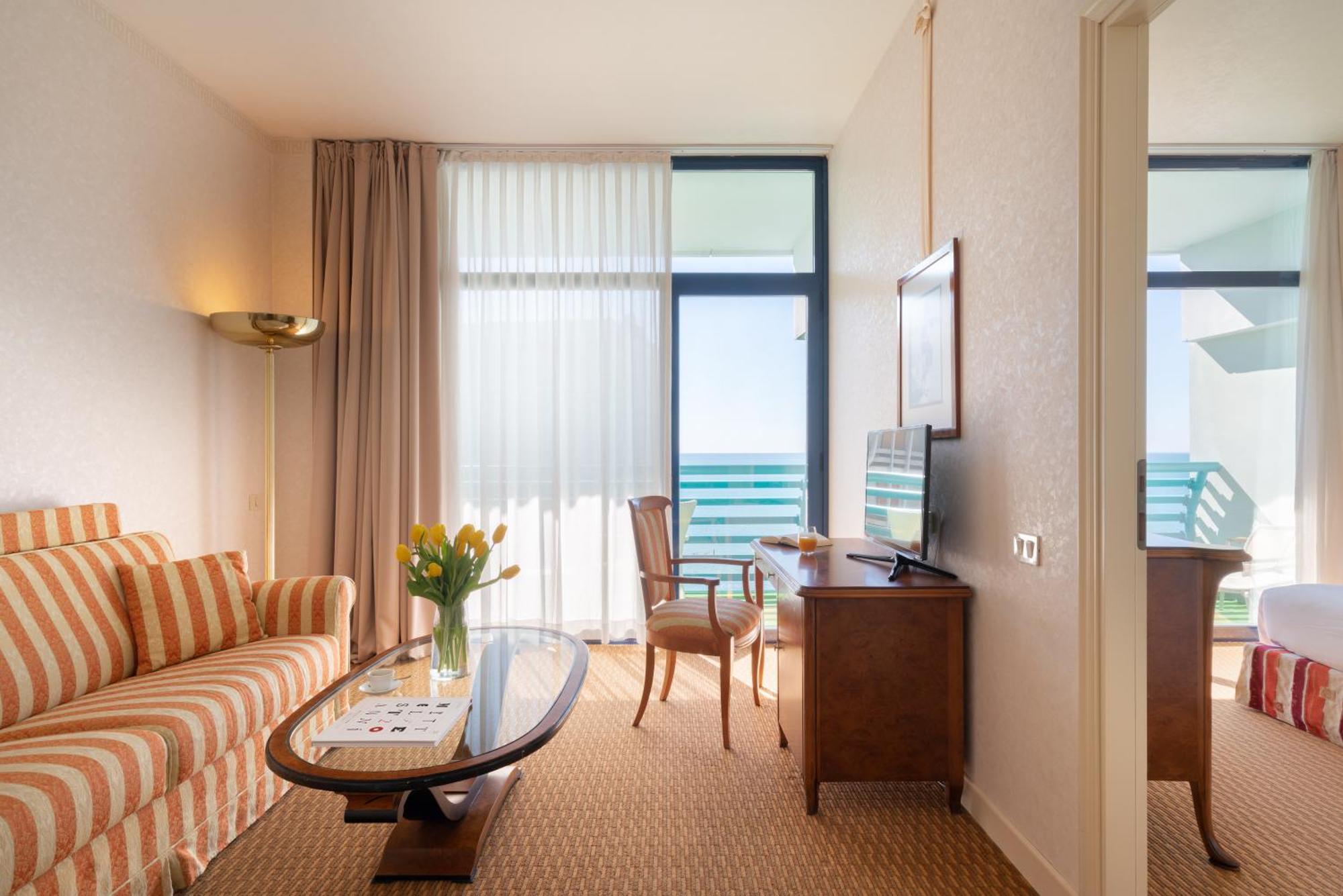 Grand Hotel Astoria Градо Екстер'єр фото