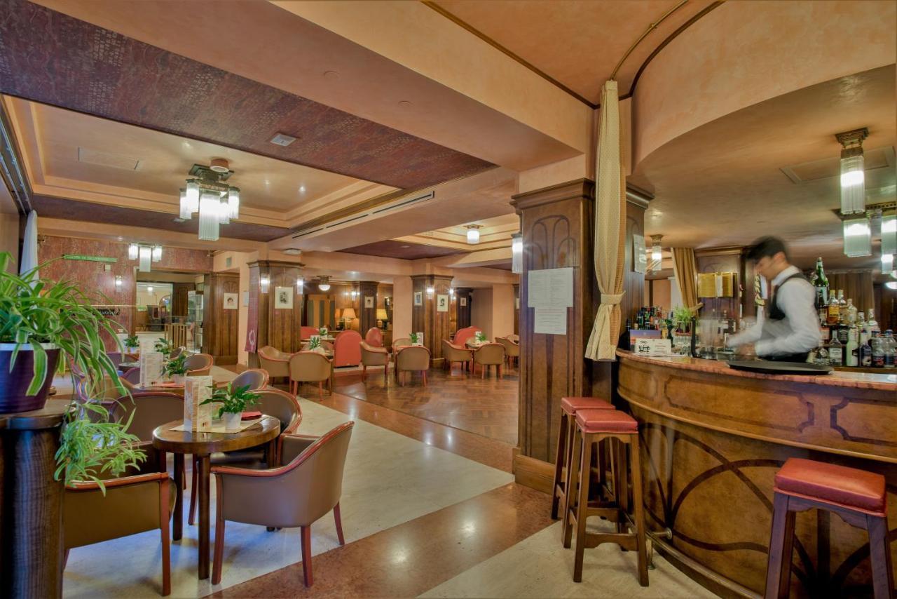 Grand Hotel Astoria Градо Екстер'єр фото