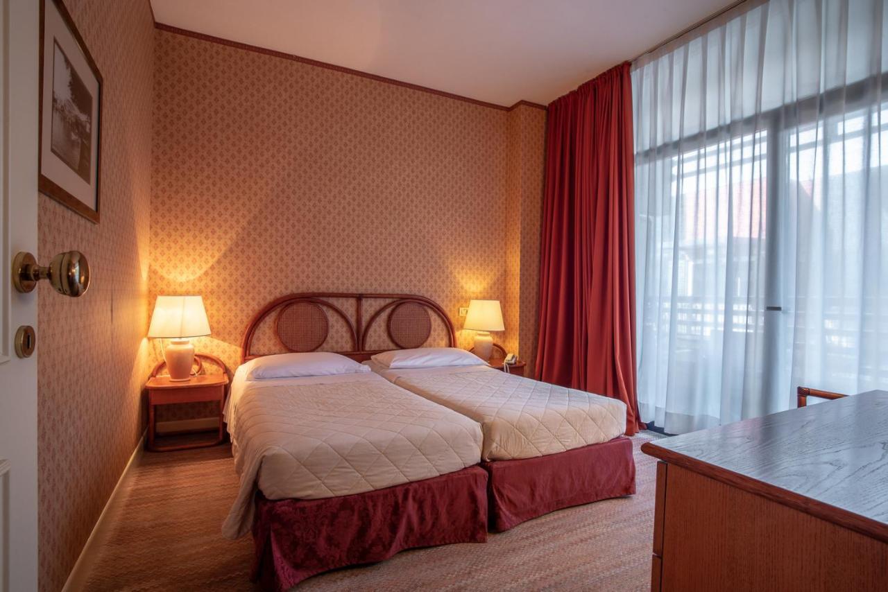 Grand Hotel Astoria Градо Екстер'єр фото
