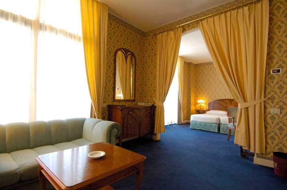 Grand Hotel Astoria Градо Екстер'єр фото